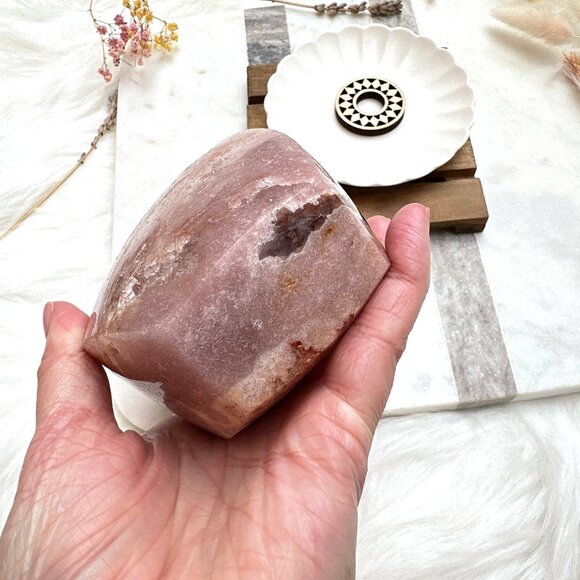 Gorgeous Large Pink Amethyst Flame from Brazil - Picture 7 of 9